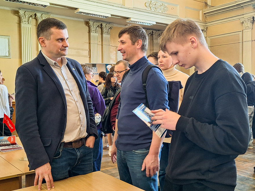 Представители ОАО «АЛЕВКУРП» приняли участие в профориентационном мероприятии 1