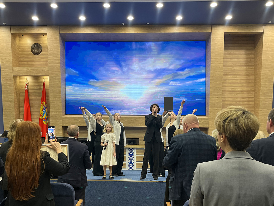 Директор ОАО «АЛЕВКУРП» Владислав Новак награжден Благодарностью председателя Минского райисполкома 0