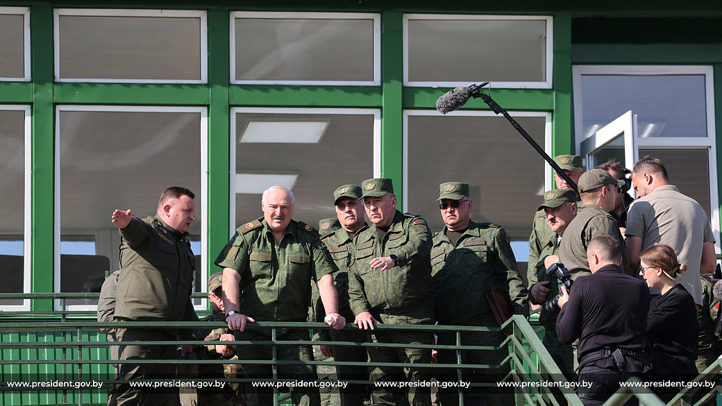 Демонстрация Президенту Республики Беларусь возможностей образцов ВВСТ отечественного производства 0