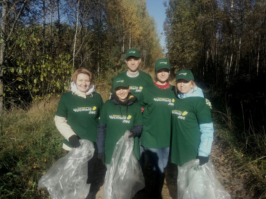 Работники ОАО «АЛЕВКУРП» приняли участие в добровольной акции «Чистый лес» 7