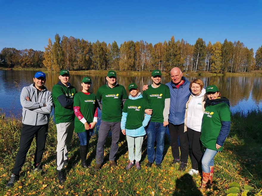 Работники ОАО «АЛЕВКУРП» приняли участие в добровольной акции «Чистый лес» 5